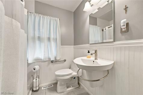 5988 Louis Drive North Olmsted OH 44070