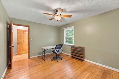 5988 Louis Drive North Olmsted OH 44070