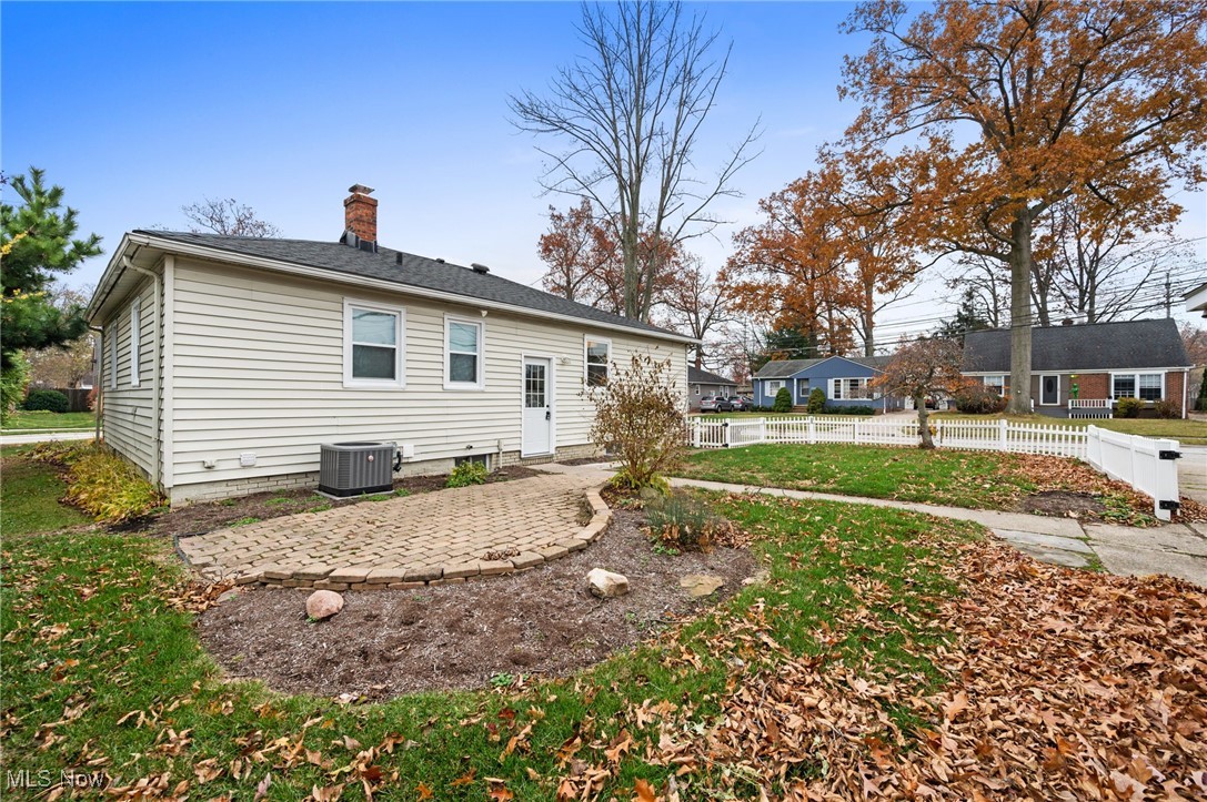 610 Juneway Drive Bay Village OH 44140