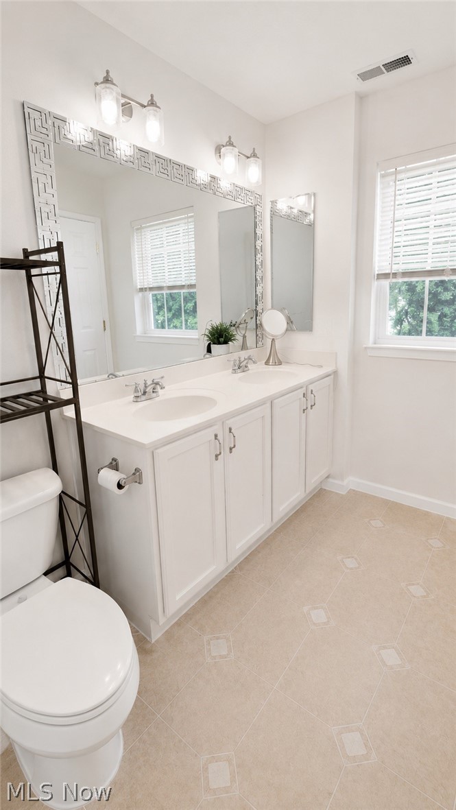 2923 Stratford Way Willoughby Hills OH 44092