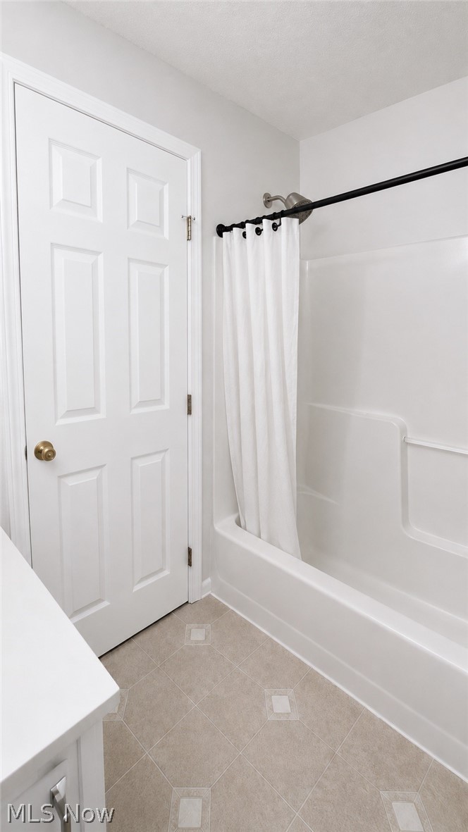 2923 Stratford Way Willoughby Hills OH 44092