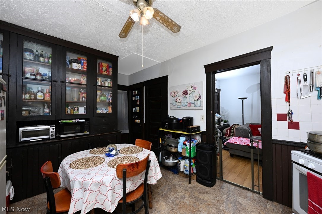 4132 Robert Avenue Cleveland OH 44109