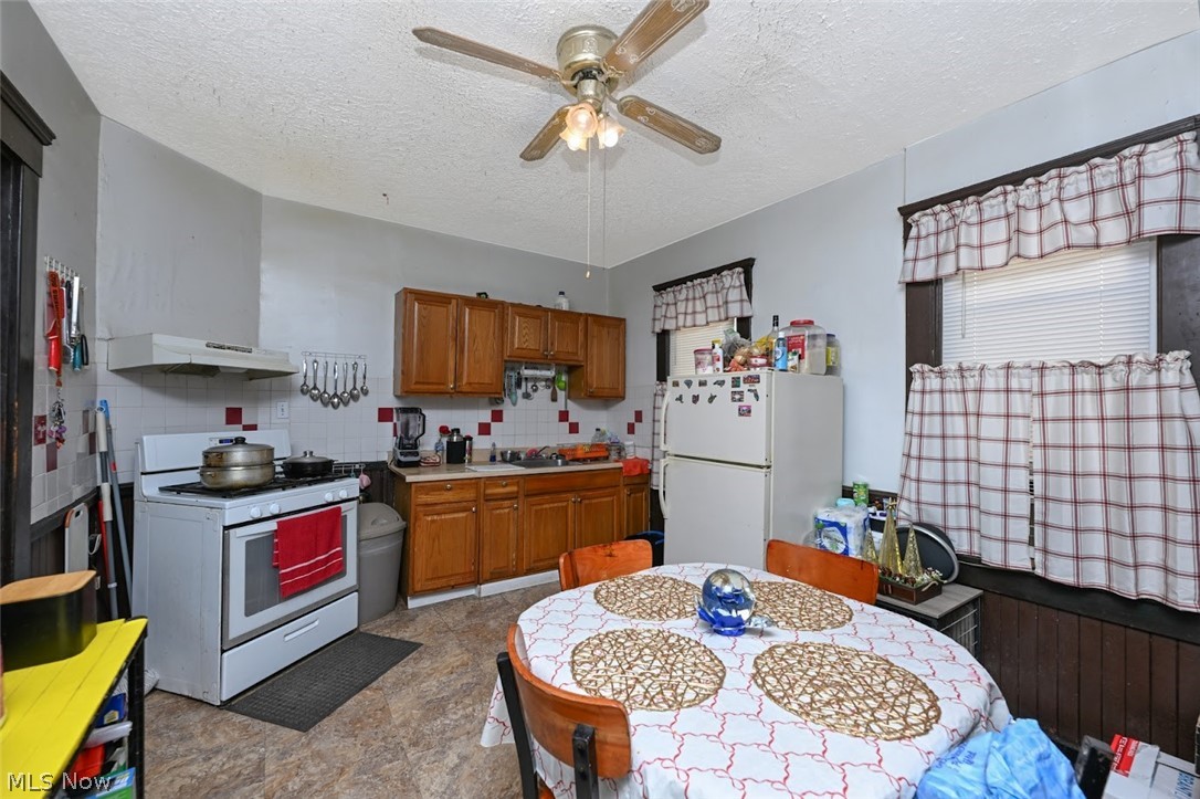 4132 Robert Avenue Cleveland OH 44109