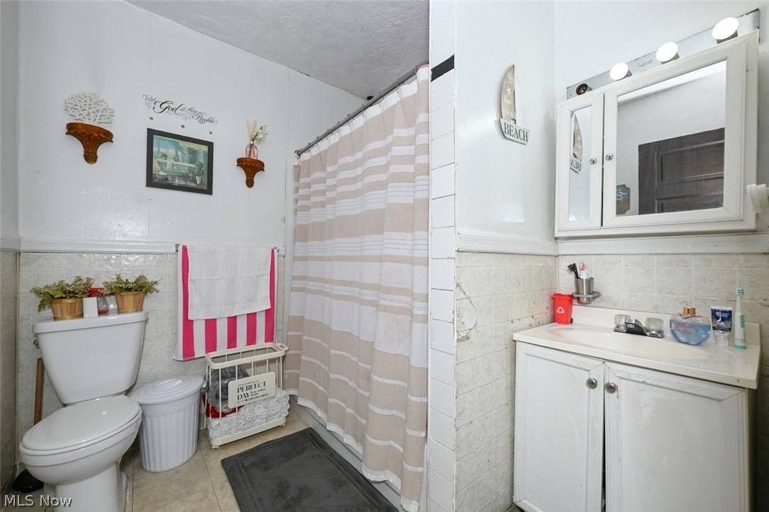 4132 Robert Avenue Cleveland OH 44109