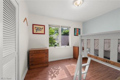 212 Parkwood Avenue Avon Lake OH 44012