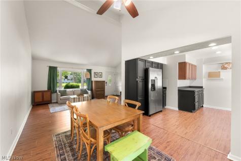 212 Parkwood Avenue Avon Lake OH 44012