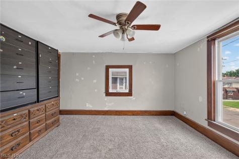978 Wooster Road Barberton OH 44203