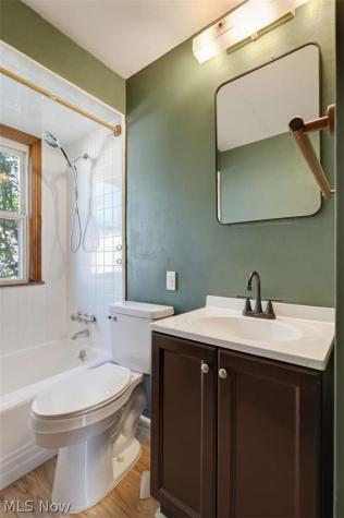 864 Lincoln Boulevard Bedford OH 44146
