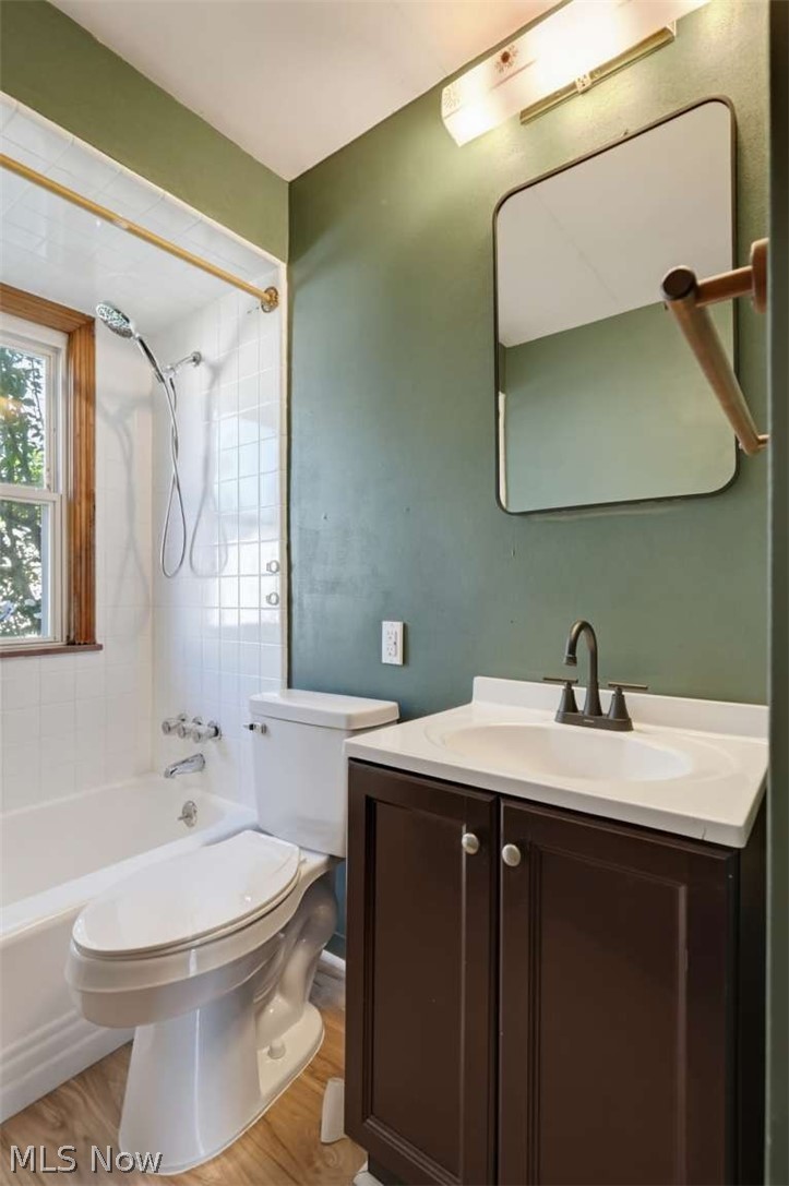 864 Lincoln Boulevard Bedford OH 44146