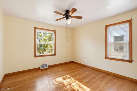 864 Lincoln Boulevard Bedford OH 44146