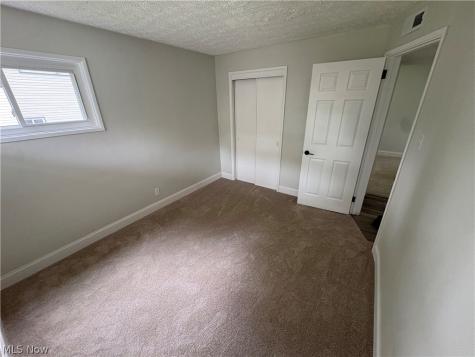2300 Giffels Drive Cuyahoga Falls OH 44221