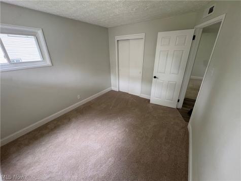 2300 Giffels Drive Cuyahoga Falls OH 44221