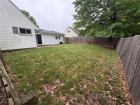 2300 Giffels Drive Cuyahoga Falls OH 44221