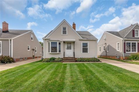 8323 Renwood Drive Parma OH 44129