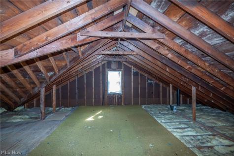 8323 Renwood Drive Parma OH 44129