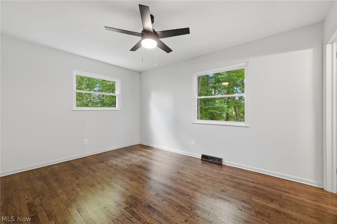 3133 Fair Oaks Drive Norton OH 44203