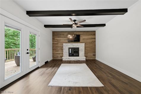 3133 Fair Oaks Drive Norton OH 44203