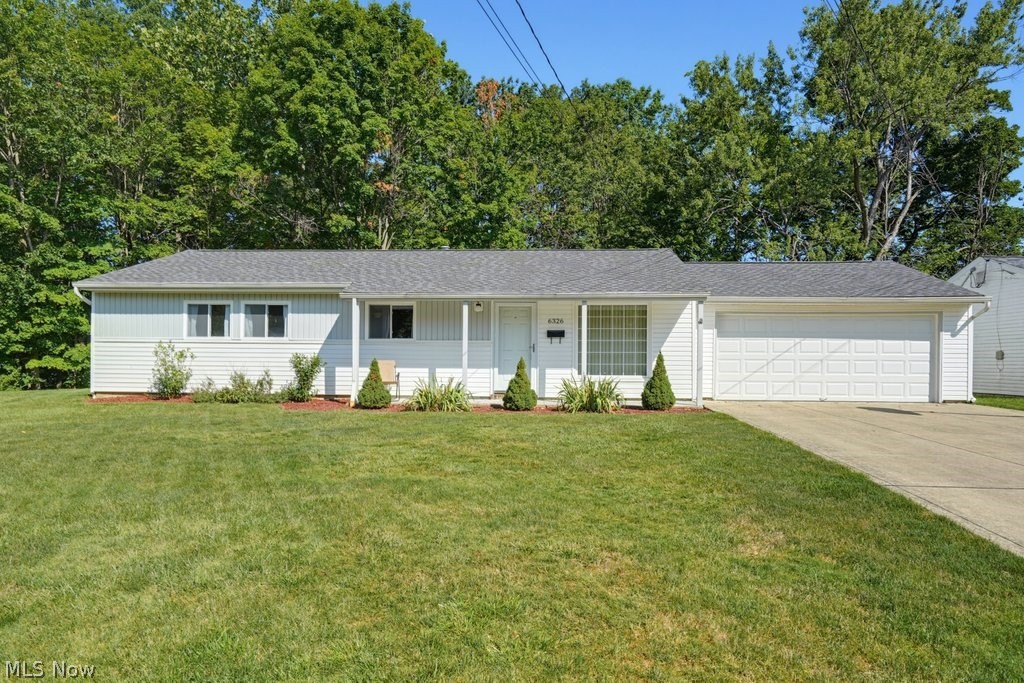 6326 Strathallan Drive Bedford Heights OH 44146