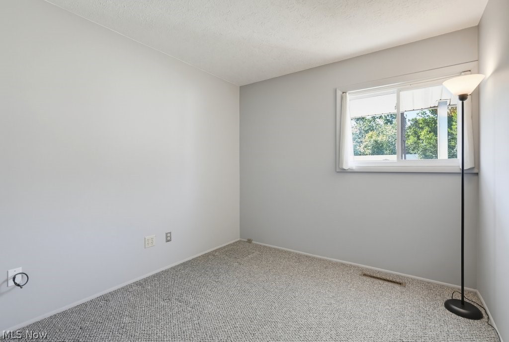 6326 Strathallan Drive Bedford Heights OH 44146