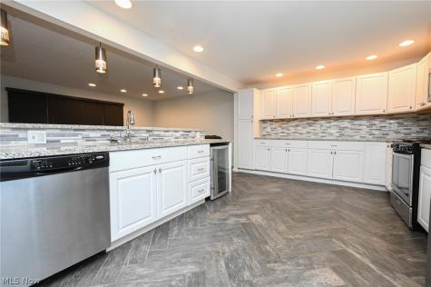 5207 Gargasz Drive Lorain OH 44053