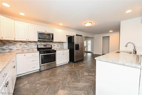 5207 Gargasz Drive Lorain OH 44053