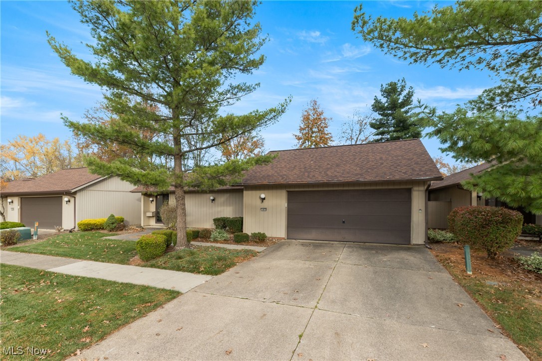 10819 Meadow Trail Strongsville OH 44149