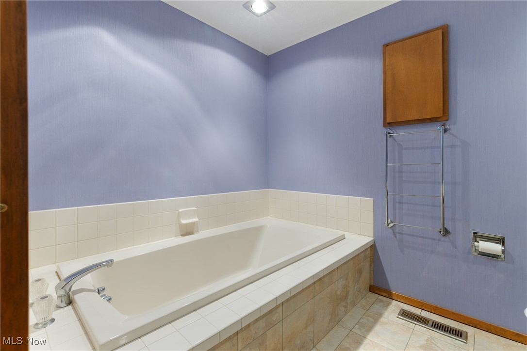 10819 Meadow Trail Strongsville OH 44149