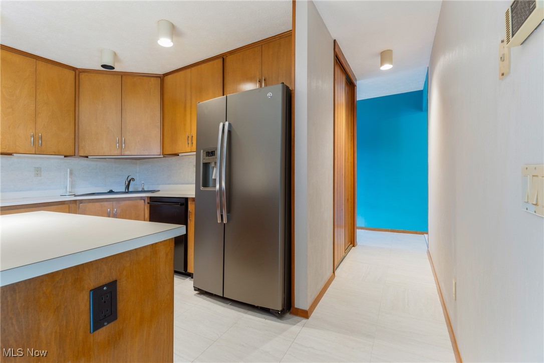 10819 Meadow Trail Strongsville OH 44149