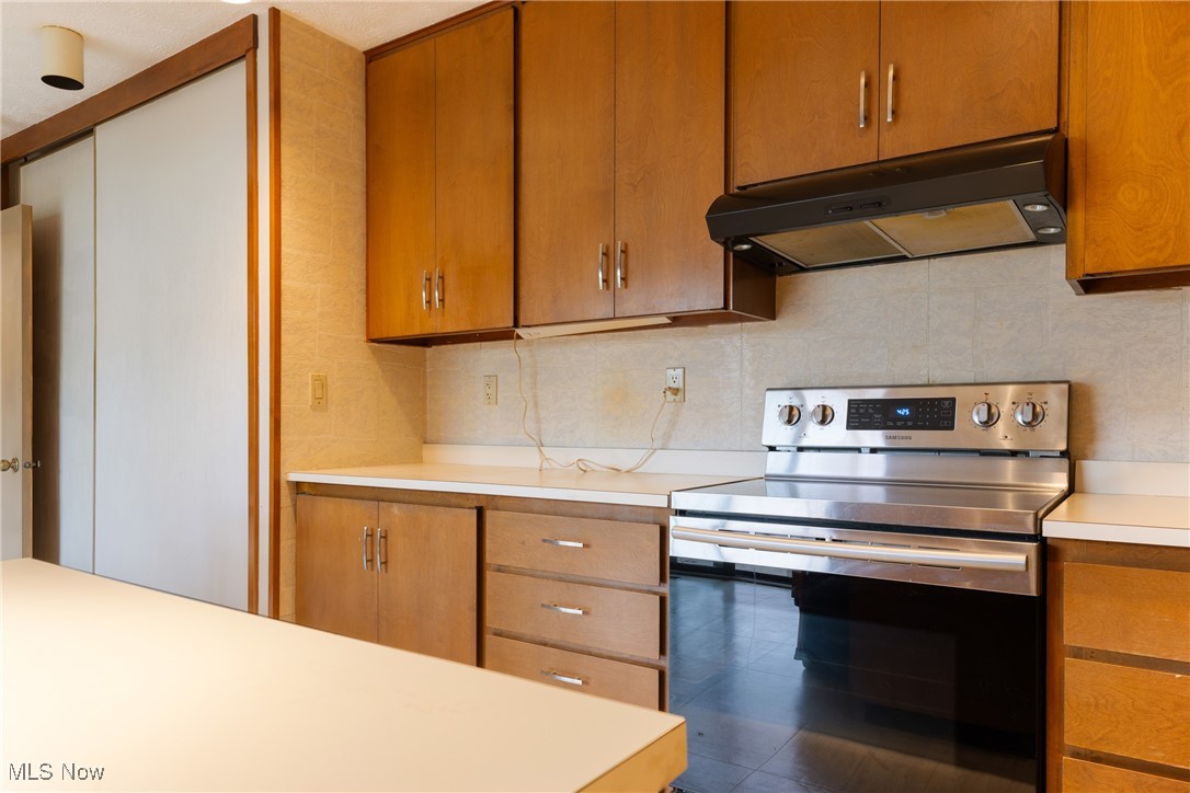 10819 Meadow Trail Strongsville OH 44149