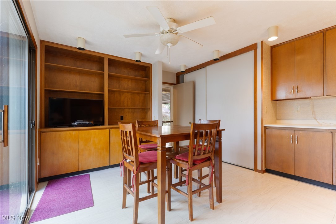 10819 Meadow Trail Strongsville OH 44149