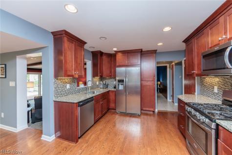 22636 Locust Lane Rocky River OH 44116
