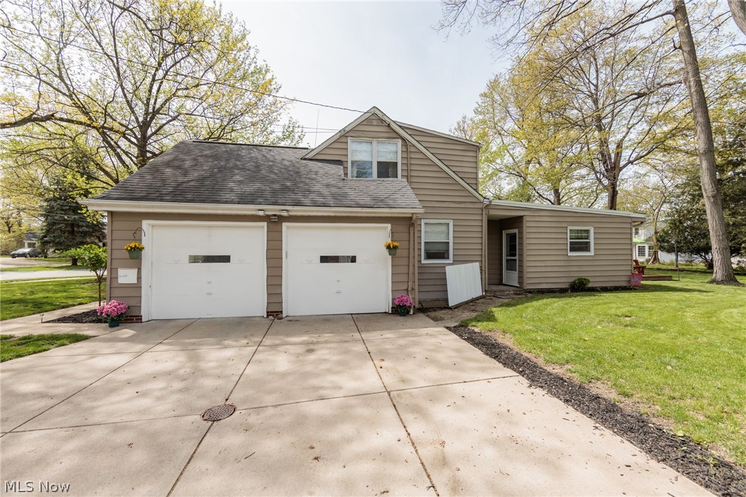 22636 Locust Lane Rocky River OH 44116