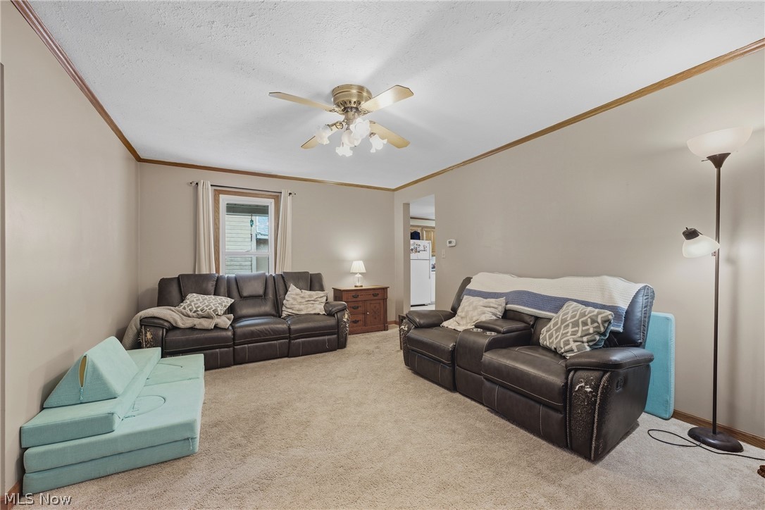 214 Front Avenue SE New Philadelphia OH 44663