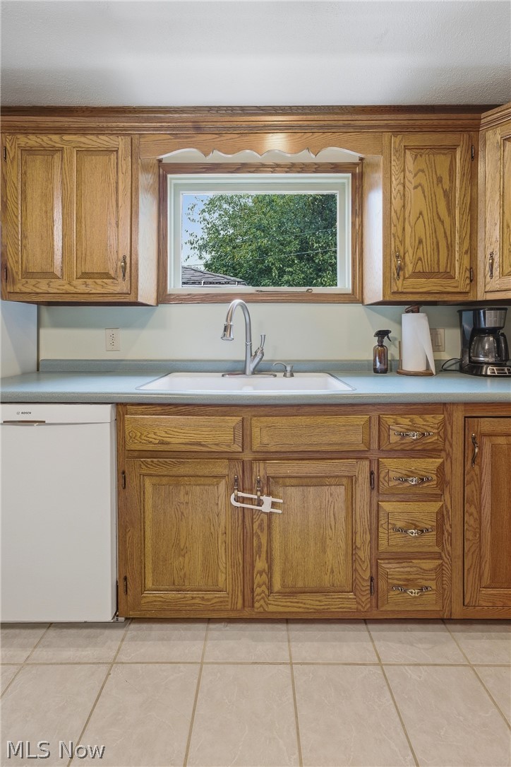 214 Front Avenue SE New Philadelphia OH 44663
