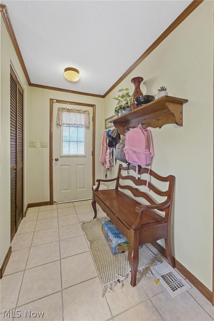 214 Front Avenue SE New Philadelphia OH 44663