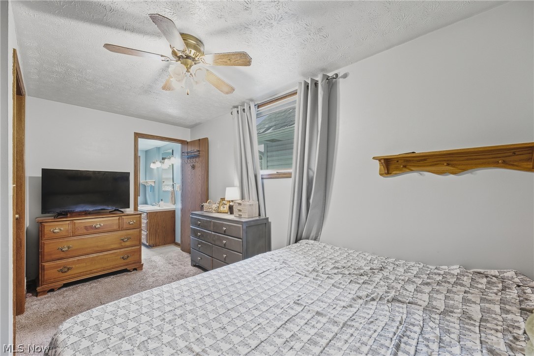 214 Front Avenue SE New Philadelphia OH 44663