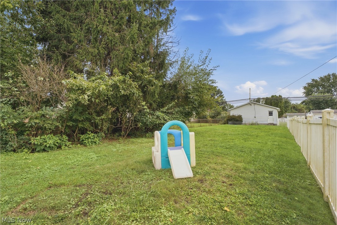 214 Front Avenue SE New Philadelphia OH 44663