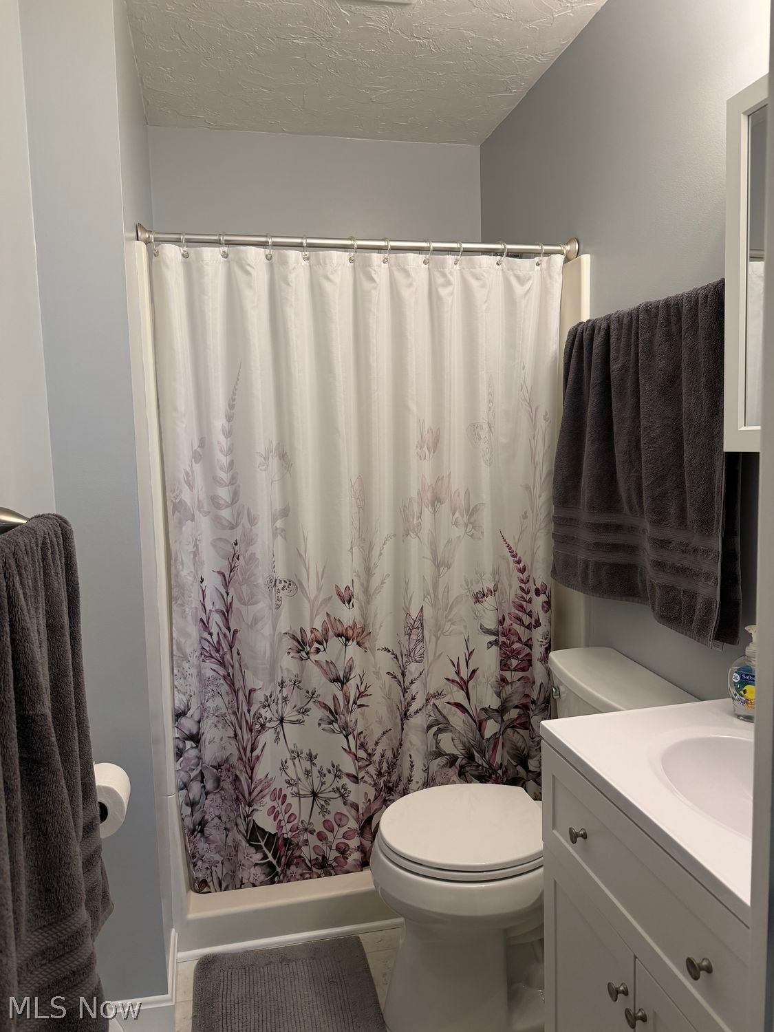 126 Longfellow Street Elyria OH 44035