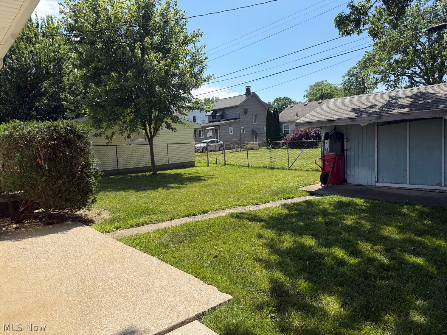 126 Longfellow Street Elyria OH 44035
