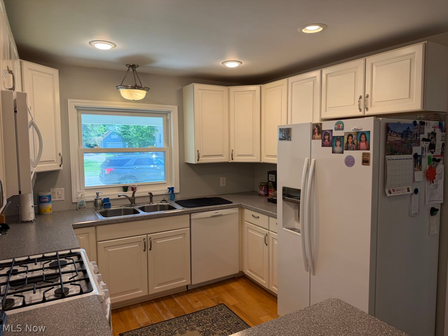 126 Longfellow Street Elyria OH 44035