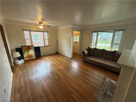 4588 W 227th Street Fairview Park OH 44126