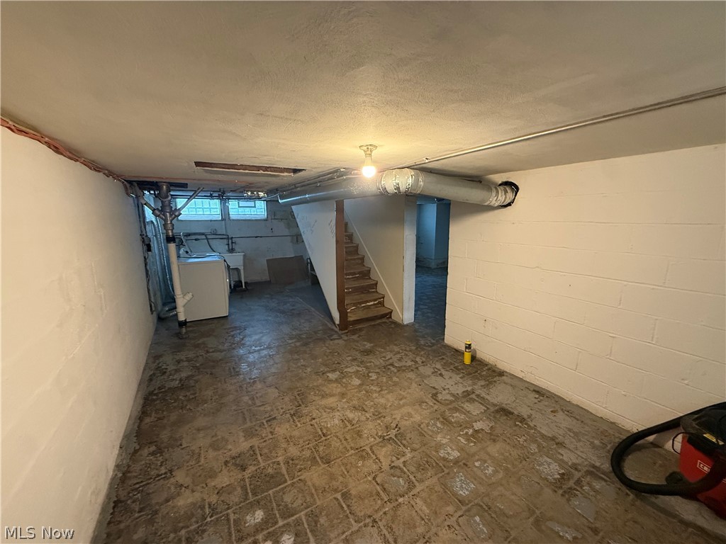4588 W 227th Street Fairview Park OH 44126