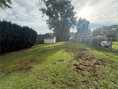 4588 W 227th Street Fairview Park OH 44126