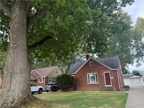 4588 W 227th Street Fairview Park OH 44126