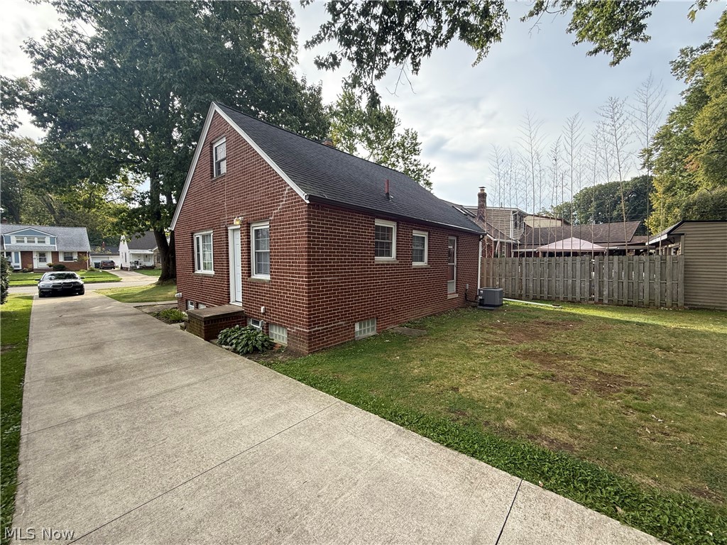 4588 W 227th Street Fairview Park OH 44126