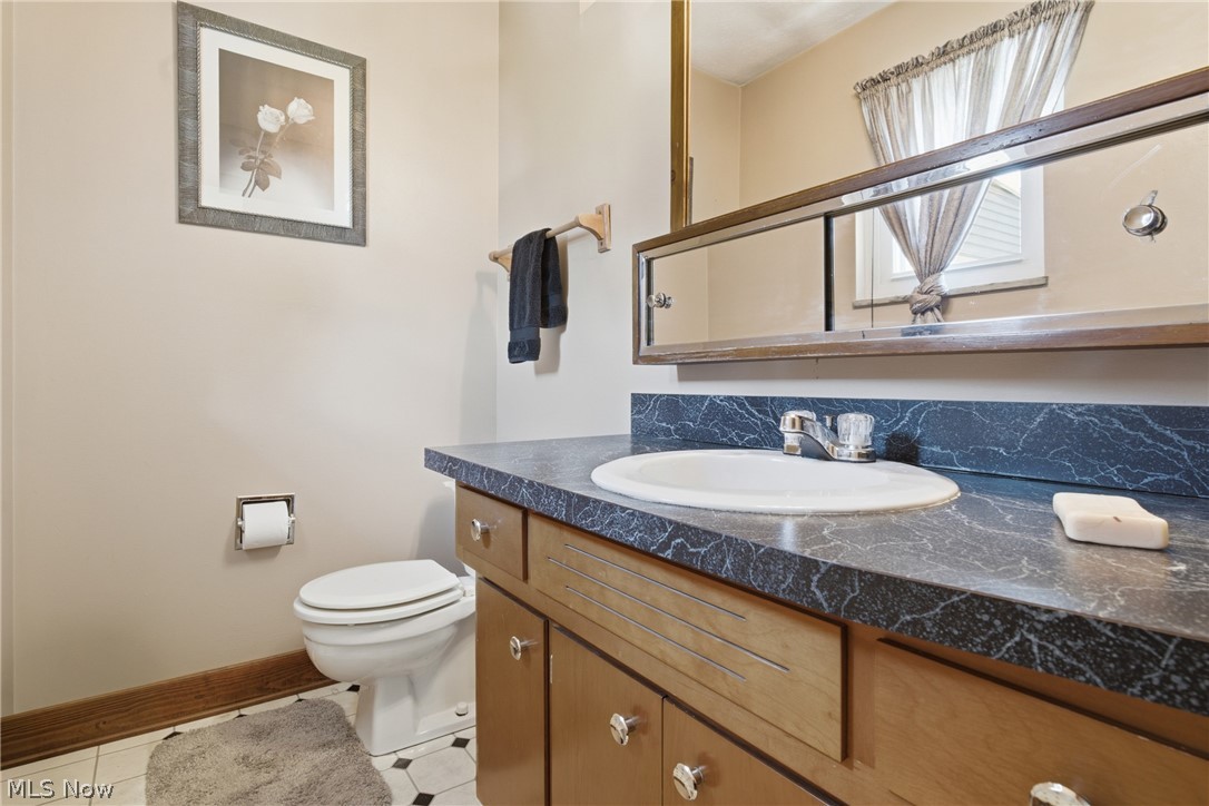 15010 Kennerdown Avenue Maple Heights OH 44131