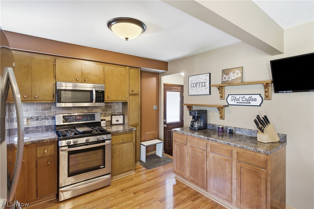 15010 Kennerdown Avenue Maple Heights OH 44131