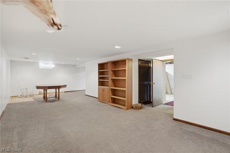15010 Kennerdown Avenue Maple Heights OH 44131