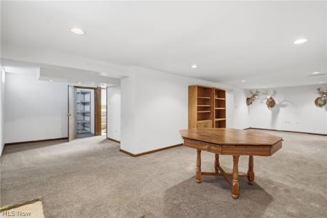 15010 Kennerdown Avenue Maple Heights OH 44131