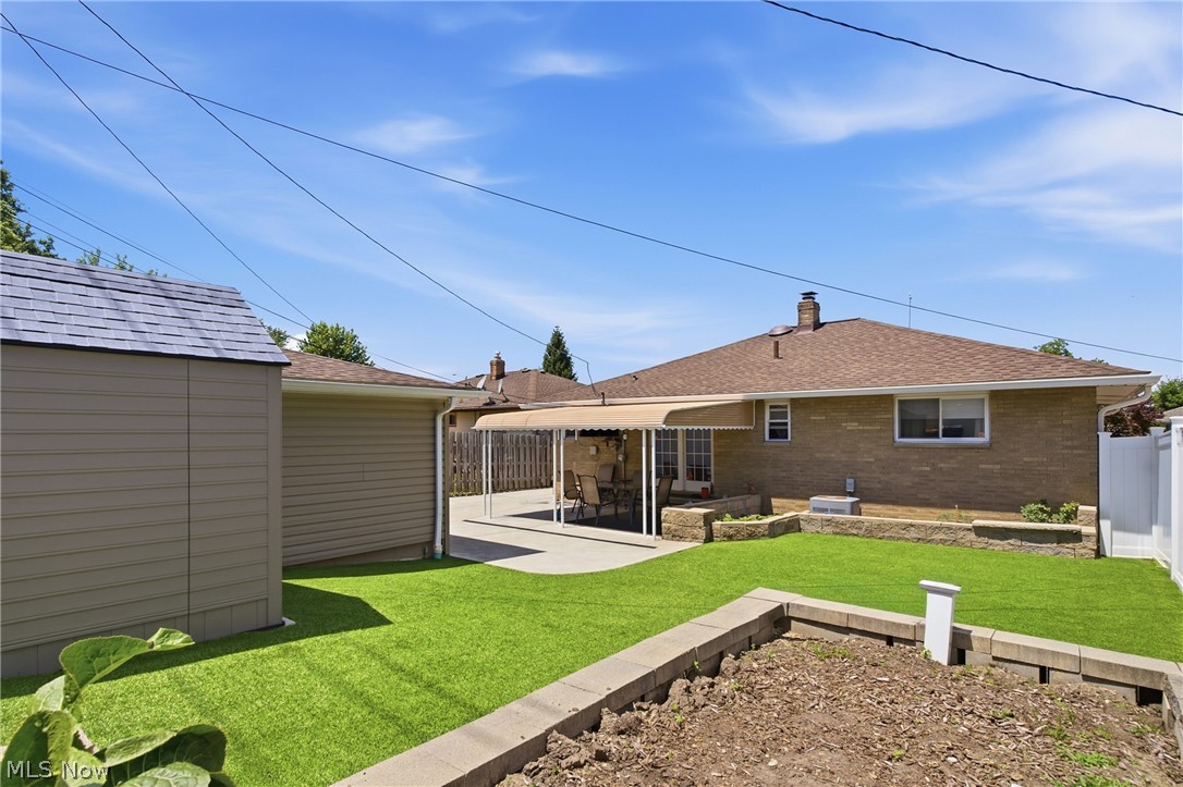 15010 Kennerdown Avenue Maple Heights OH 44131